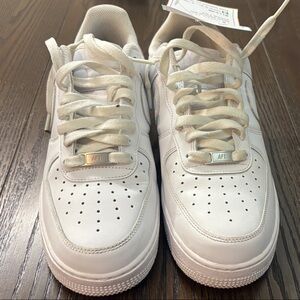 White Nike Air Force